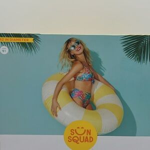 42” Bungalow Swim Tube (Yellow And White)
